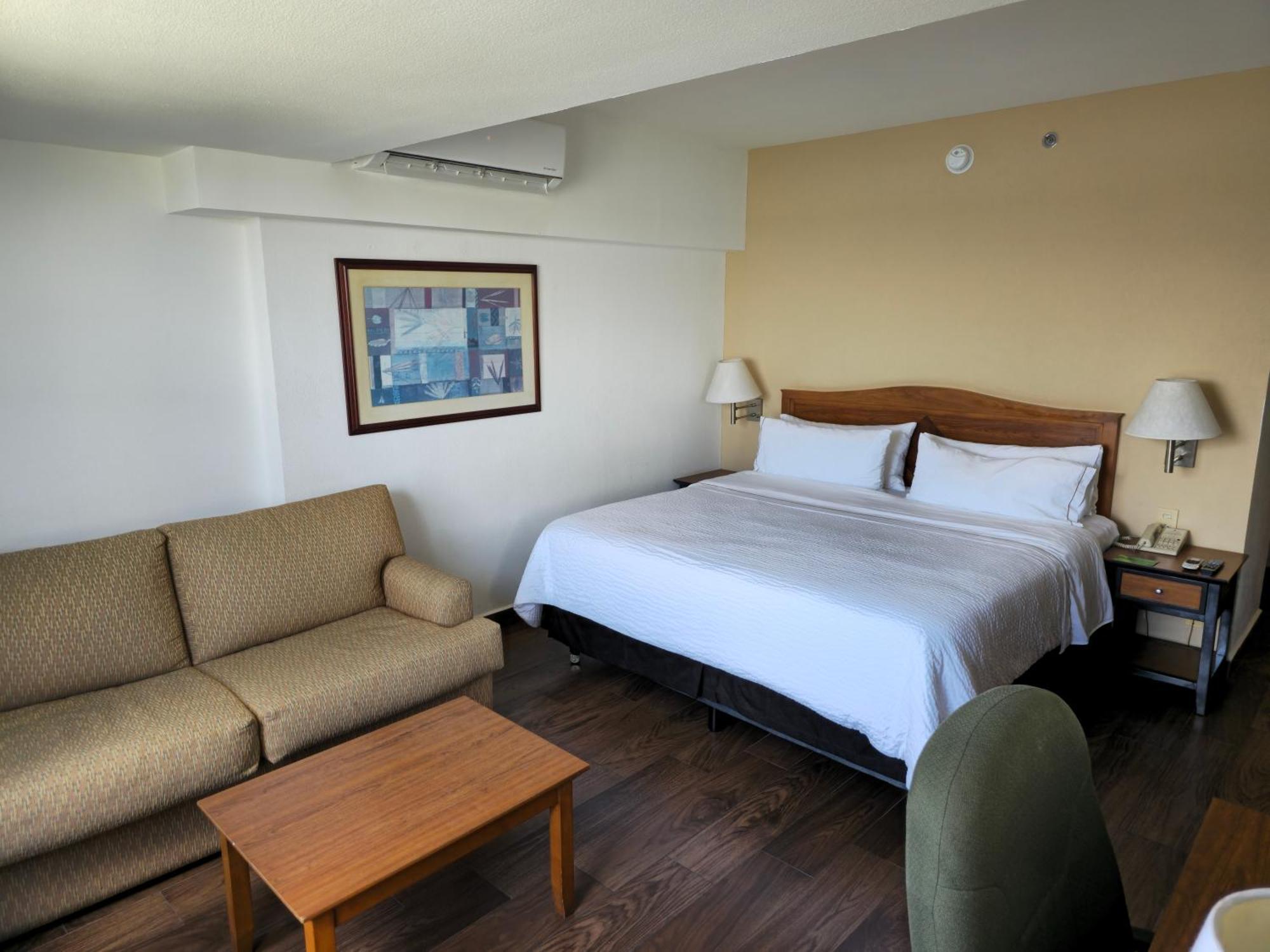 4⋆ FIESTA INN TAMPICO ≡ Tampico, Mexico ≡ Lowest Booking Rates For Fiesta  Inn Tampico in Tampico, Location